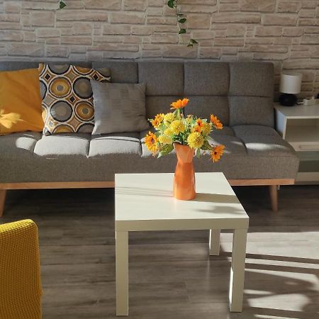 Baross Apartman Kaposvár Zewnętrze zdjęcie